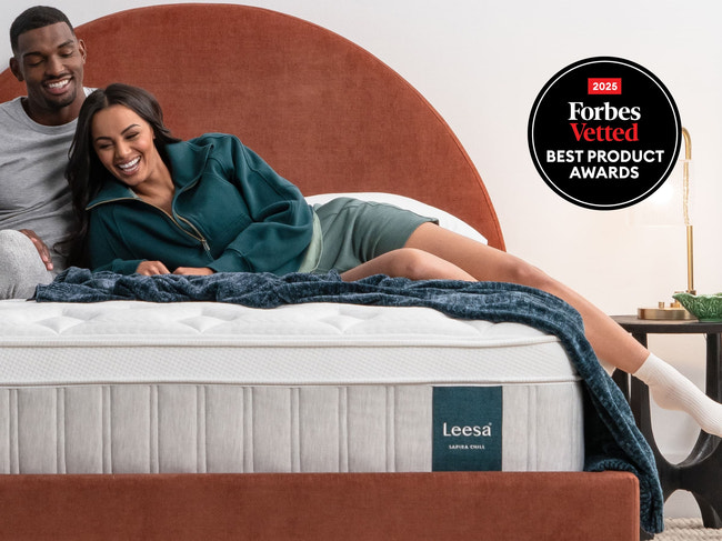 Leesa Sapira Chill Hybrid Mattress for The Mattress Shop, showcasing product image Leesa Sapira Chill Hybrid Mattress on the page: Best Hybrid Mattresses page.
